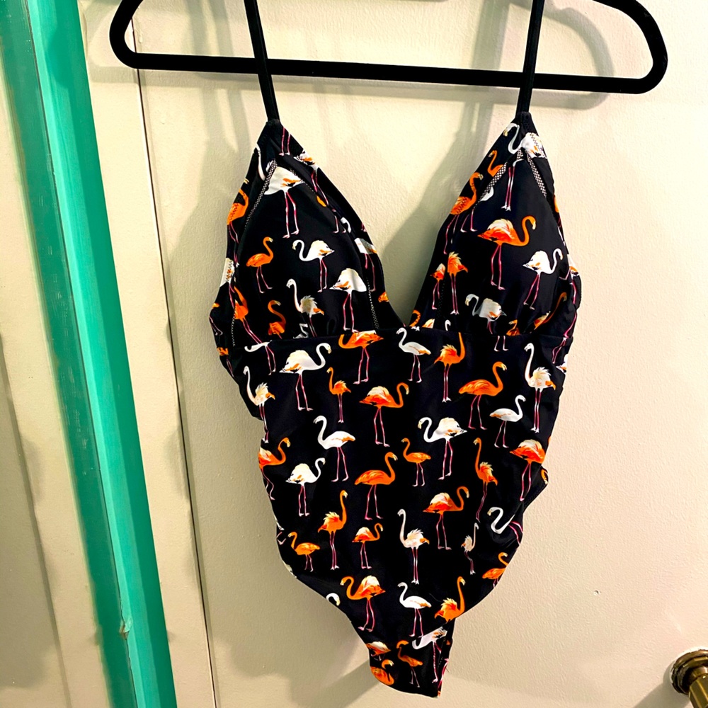Cupshe one piece bathing suit